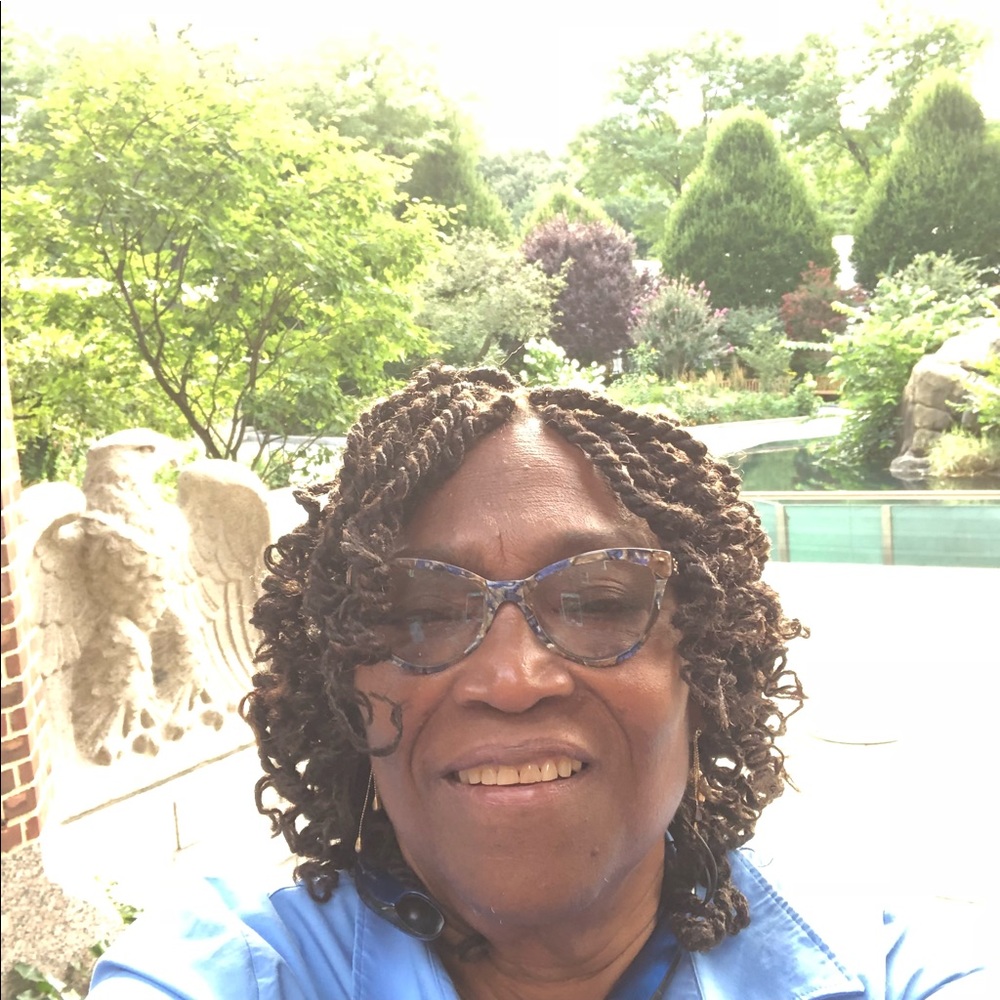 Meet your Posher, Renee